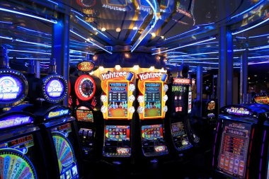 Live Dream Number dealer studio with multi-camera setup and number display board